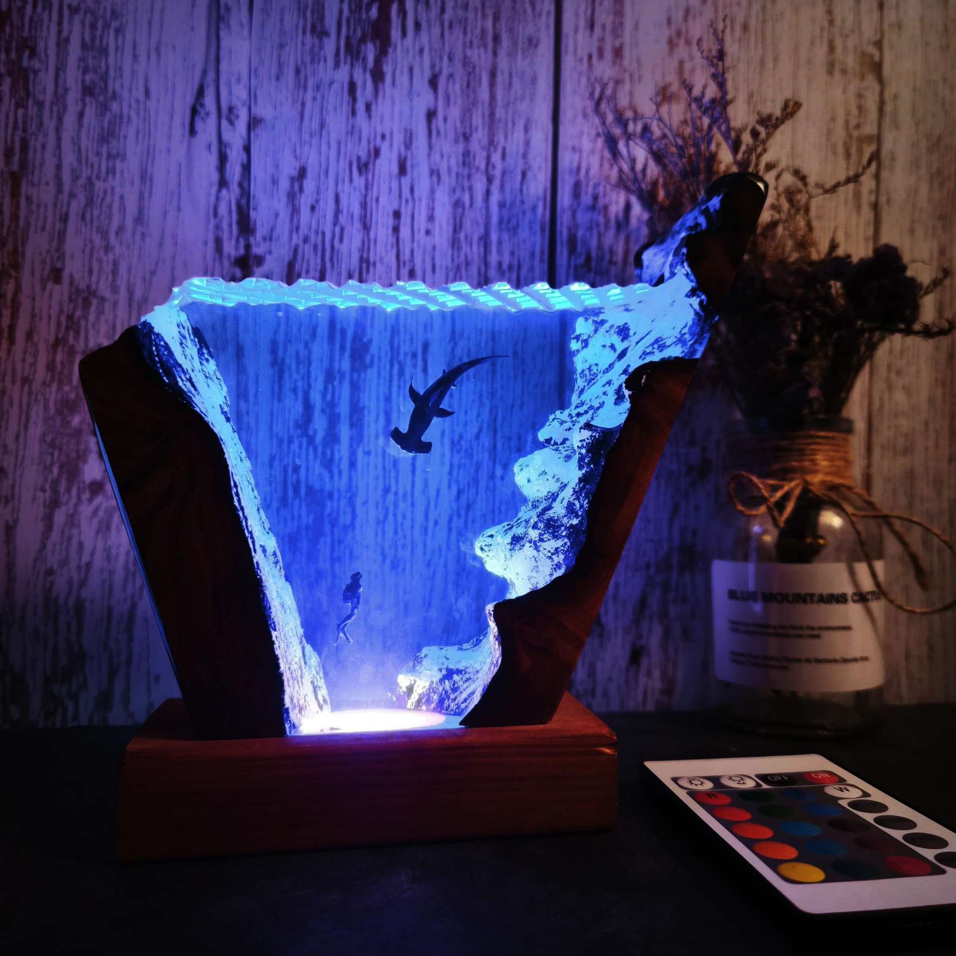 Resin Art Gift For Birthday - 6 * 4-inch Ocean Series Duikerhamerhaai